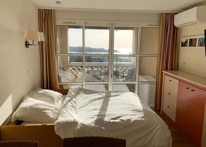 Village Cap Esterel , Agay , T2 Climatise Vue Panoramique - Acces De Plain-pied Au Calme Rare Sur Le Site - Piscines Et Parking Couvert Inclus *